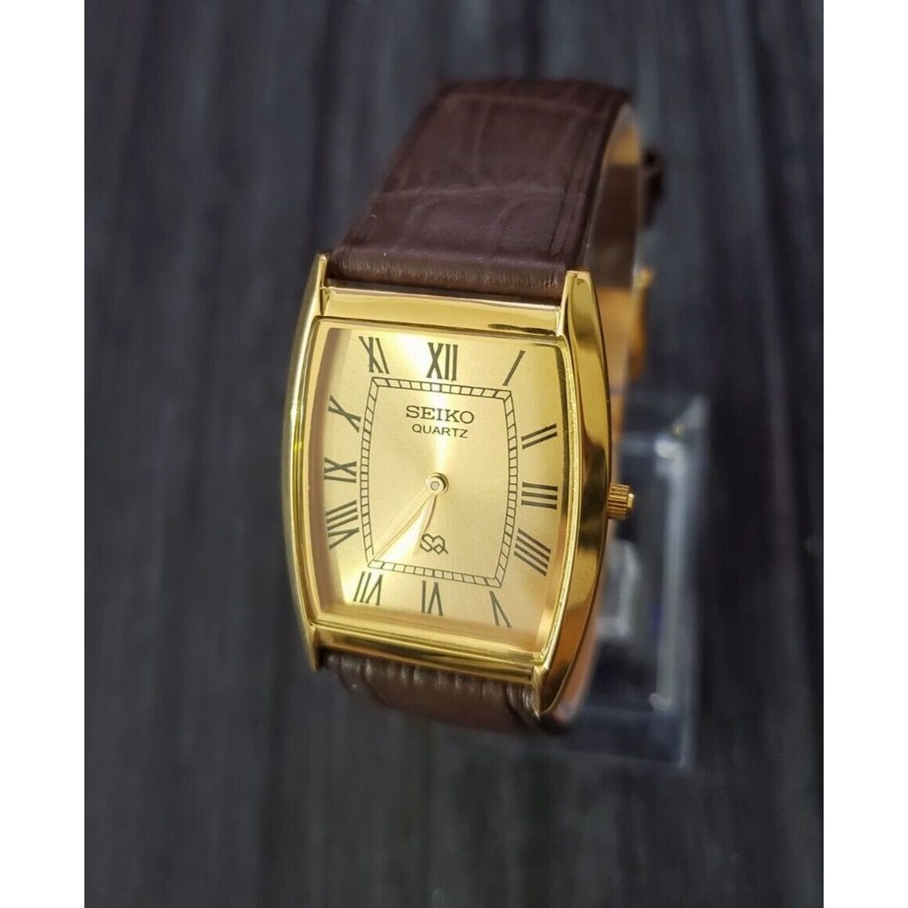 RARE Vintage Seiko‎ NOS Men's Classic Tank Barrel Gold Champaign Dial *